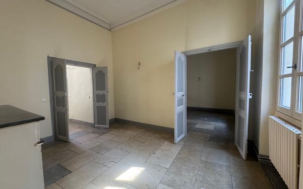 Appartement à vendre    4 pièces • 92,98 m2 Nîmes