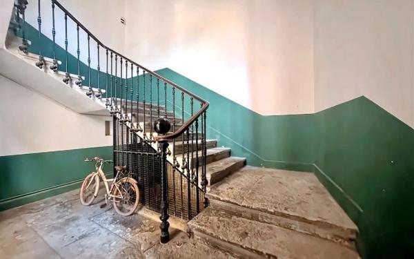 Appartement à vendre    4 pièces • 92,98 m2 Nîmes