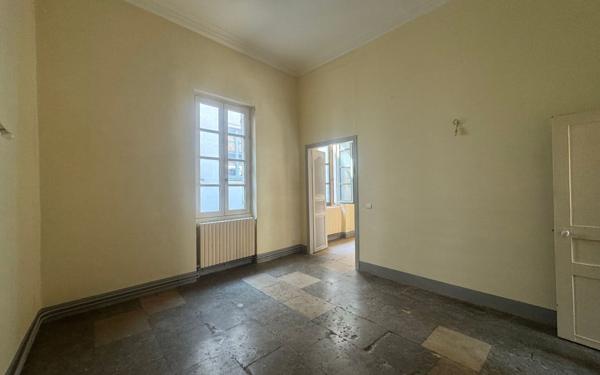 Appartement à vendre    4 pièces • 92,98 m2 Nîmes