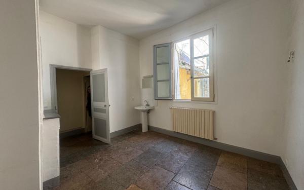 Appartement à vendre    4 pièces • 92,98 m2 Nîmes