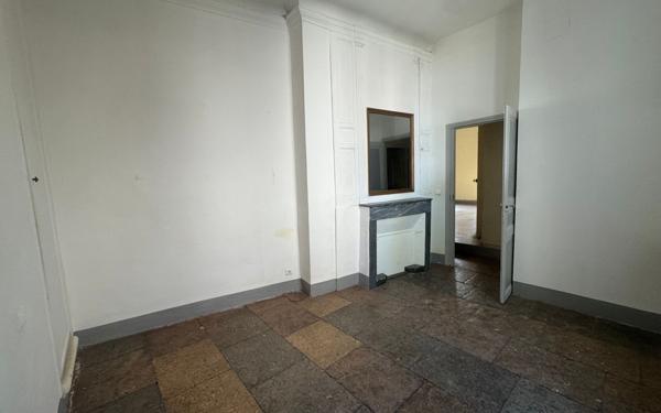 Appartement à vendre    4 pièces • 92,98 m2 Nîmes