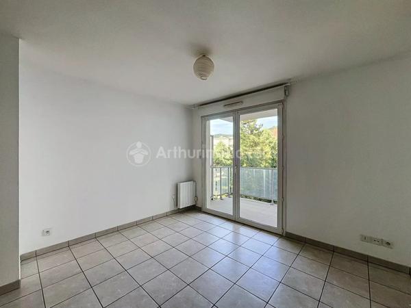 Location                                                      Appartement
                        
                     1 pièces                      30 m2                     à Clermont-Ferrand