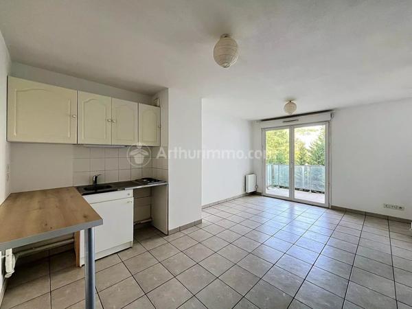Location                                                      Appartement
                        
                     1 pièces                      30 m2                     à Clermont-Ferrand