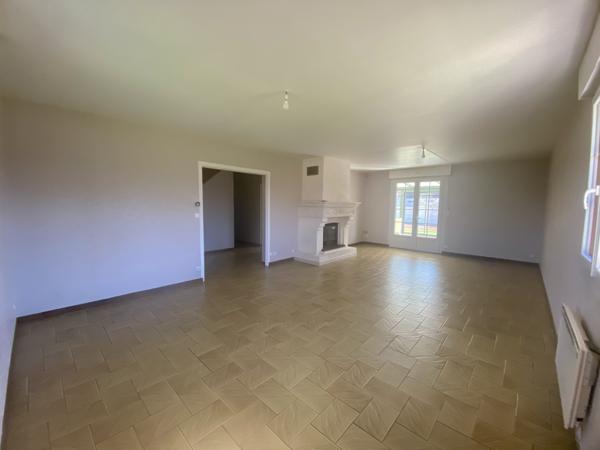 Revelles (80540) REVELLES- PAVILLON INDIVIDUEL- 5 CHAMBRES