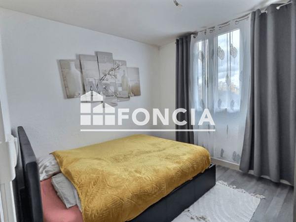 À vendre Appartement 4 pièces 64 m² - Montélimar 26200