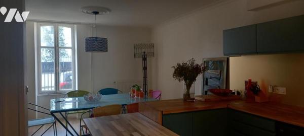 THOUARE SUR LOIRE PLEIN BOURG BORGEOISE RENOVEE DE 170M² + VERANDA + DEPENDANCE + GARAGE +GRENIER