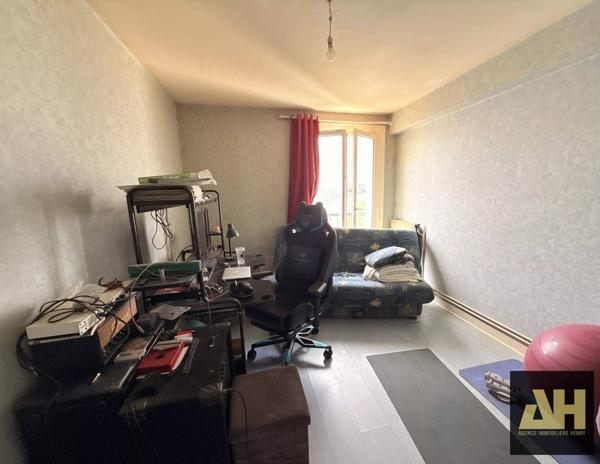 BREST - GUELMEUR - APPARTEMENT 75 m² - LOCATAIRE EN PLACE - 2 CHAMBRES