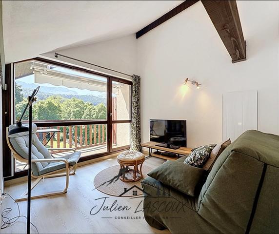 Charmant appartement 2 pièces meublé avec balcon, au dernier étage, à deux pas du centre-village de VILLARD DE LANS (38)