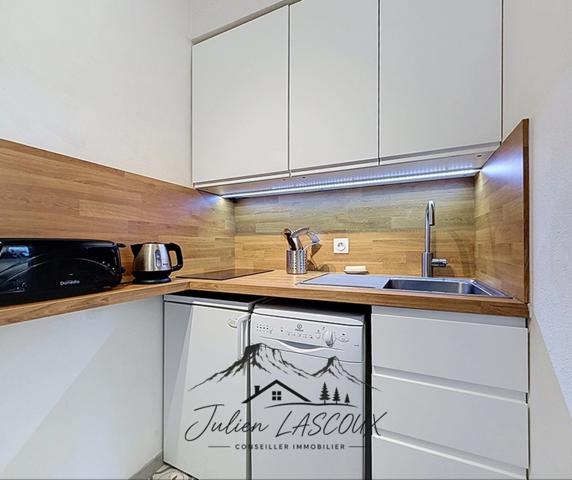 Charmant appartement 2 pièces meublé avec balcon, au dernier étage, à deux pas du centre-village de VILLARD DE LANS (38)