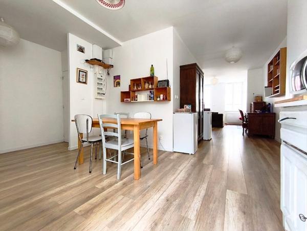62000 Arras - rue St-Aubert - T4 avec terrasse type patio - 80m²