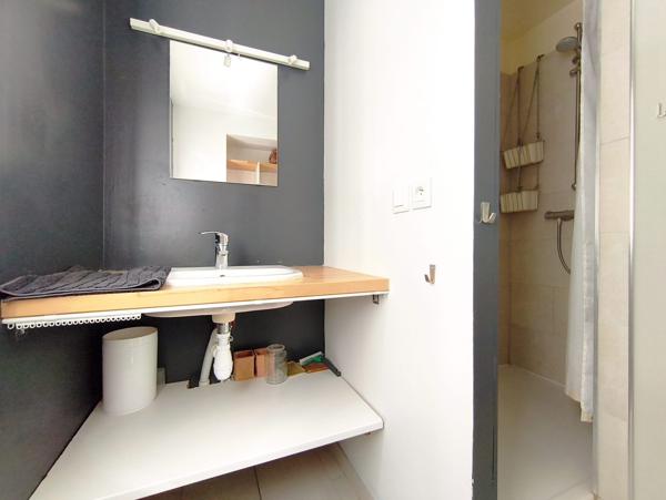 62000 Arras - rue St-Aubert - T4 avec terrasse type patio - 80m²