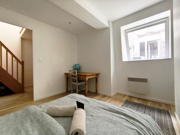 62000 Arras - rue St-Aubert - T4 avec terrasse type patio - 80m²