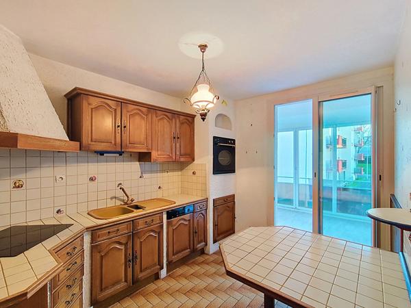 Appartement T4 - Secteur Phare de l 'Europe