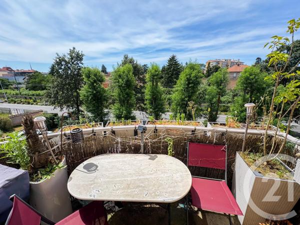 Appartement T3 à vendre  4 pièces - 65,04 m2 VILLEFRANCHE SUR SAONE - 69