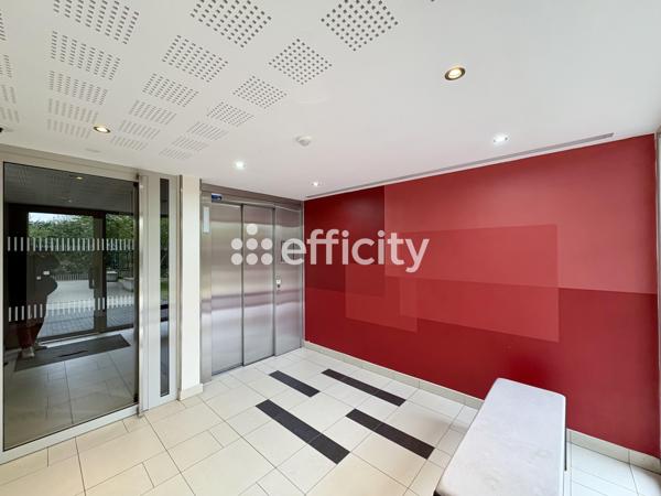 Appartement
         3 pièces
        - 59 m² 292 000 € *