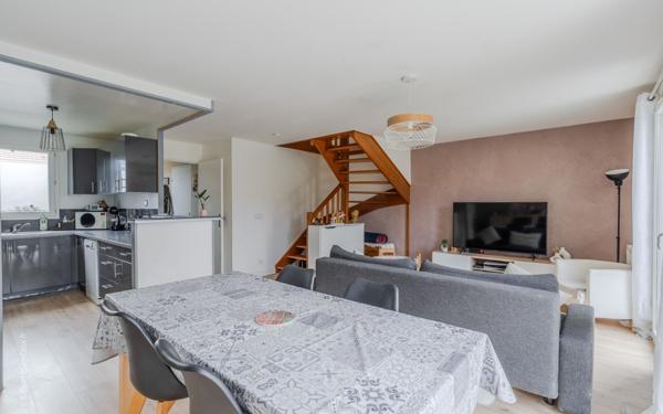 Maison à vendre    5 pièces • 88,20 m2 Bailly-Romainvilliers