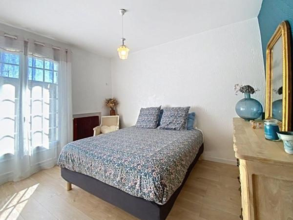 Maison T6/7 spacieuse et confortable de plain-pied