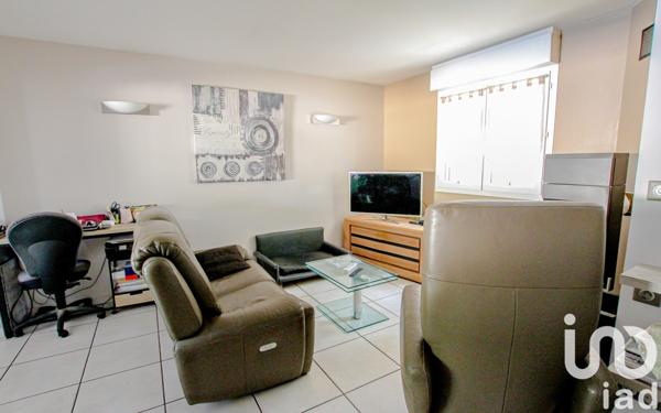 Maison 6 pièces de 140 m² à Ambarès-et-Lagrave (33440)