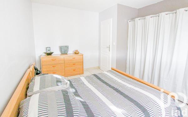 Maison 6 pièces de 140 m² à Ambarès-et-Lagrave (33440)