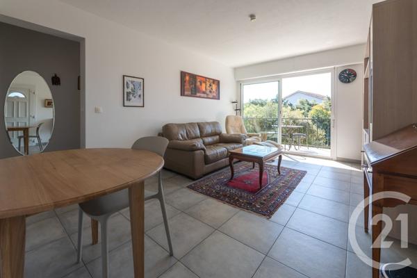 Appartement T3 à vendre  3 pièces - 50,58 m2 LE LAVANDOU - 83