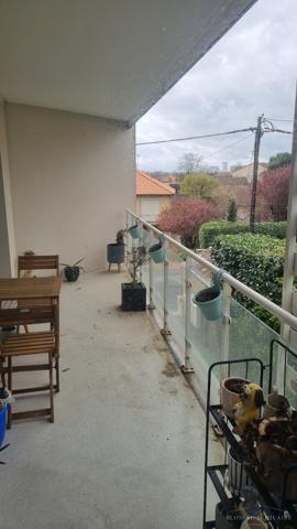 POITIERS, RUE DE LA GANTERIE, T2 AVEC BALCON ET PARKING