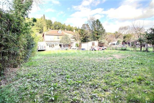 Saint Victoret- Bas de villa 4 pièces 70 m2 avec jardin de 617 m²