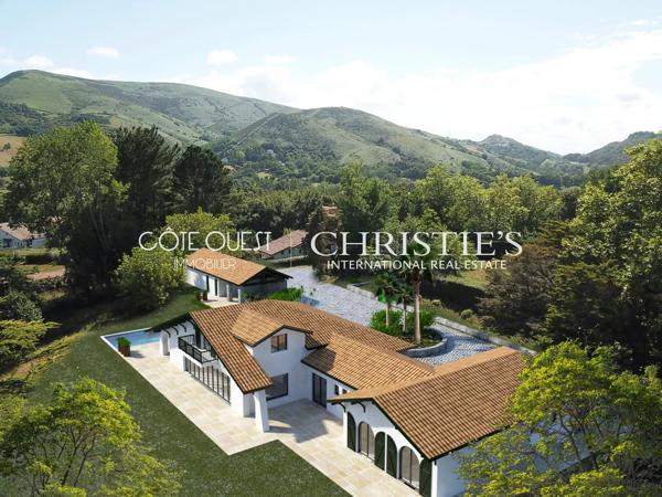 À vendre Urrugne – Villa d’architecte sur un terrain d’un hectare