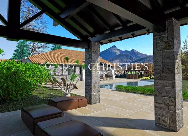 À vendre Urrugne – Villa d’architecte sur un terrain d’un hectare