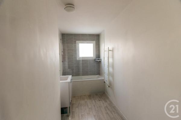 Appartement T5 à vendre  5 pièces - 124,14 m2 ST JACQUES DE LA LANDE - 35