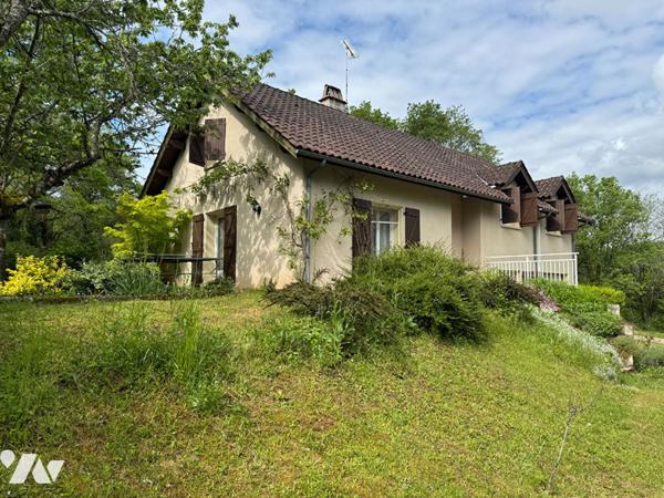 Maison avec hangar sur grand terrain boisé - Figeac