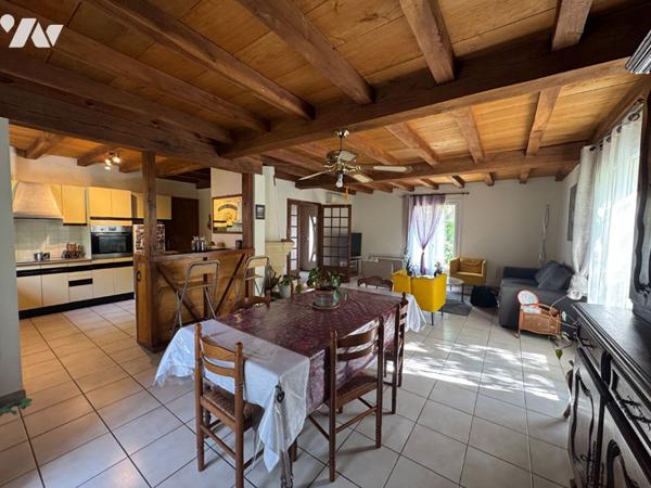Maison avec hangar sur grand terrain boisé - Figeac
