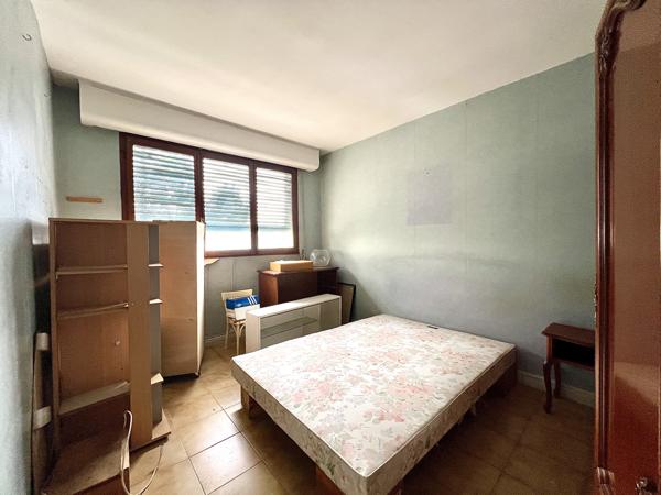 Chateau gombert (13013) 13013 - Les Olives / résidence Saint Théodore - Appartement 4 pièces à rénover.