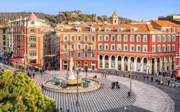 Appartement à vendre    1 pièce • 26,84 m2 Nice