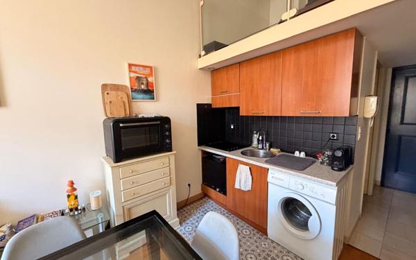Appartement à vendre    1 pièce • 26,84 m2 Nice