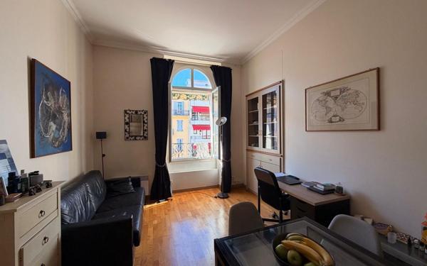 Appartement à vendre    1 pièce • 26,84 m2 Nice