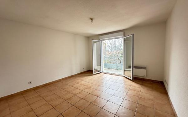 Appartement à vendre    2 pièces • 45 m2 Nîmes