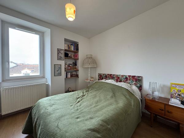 A vendre MAISON type 3/4 rénovée au calme de Périgueux avec garage et jardin