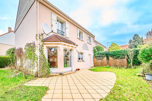 Maison familiale avec jardin plein sud - Impasse calme proche centre-ville de Luzarches