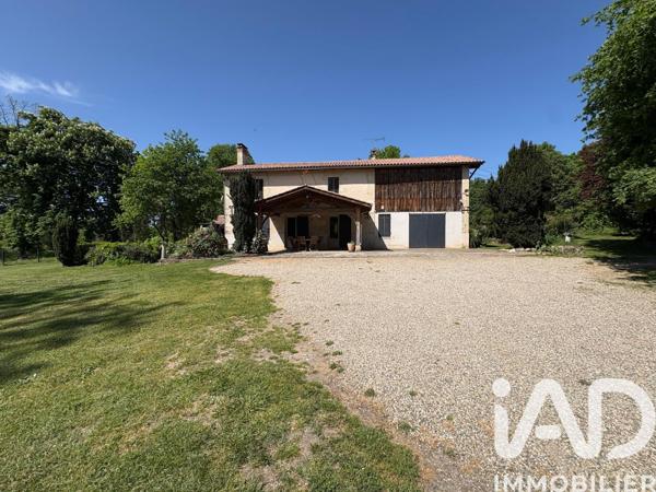Maison à vendre 6 pièces 209 m² Saint-Martin-Curton