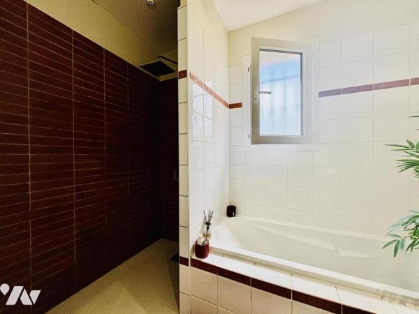 Maison T4 à Ollioules avec piscine et garage 