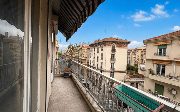 Appartement à vendre    2 pièces • 43,63 m2 Nice