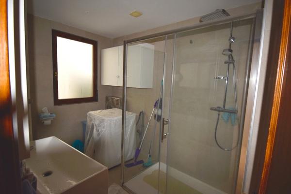 Immeuble à vendre BARR (67) : Immeuble mixte, commerce + logements.