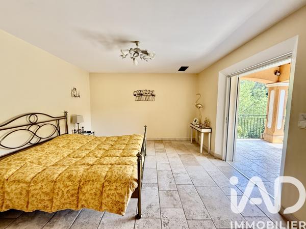 Maison à vendre 6 pièces 214 m² Vidauban