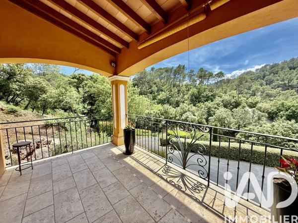 Maison à vendre 6 pièces 214 m² Vidauban