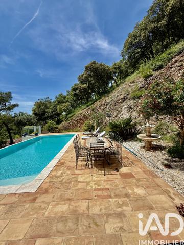 Maison à vendre 6 pièces 214 m² Vidauban
