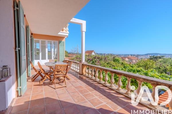 Maison à vendre 8 pièces 253 m² Toulon