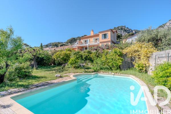 Maison à vendre 8 pièces 253 m² Toulon