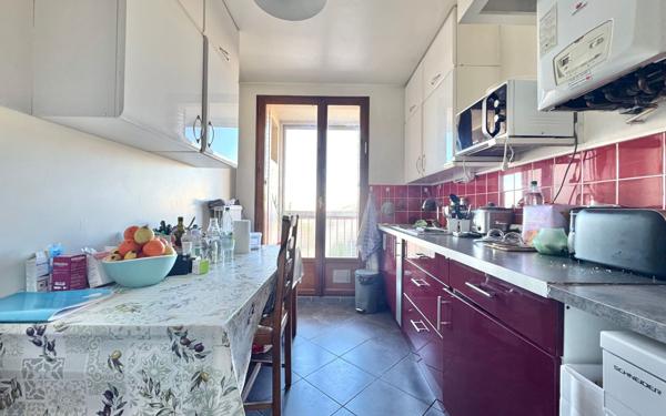 Appartement à vendre    2 pièces • 48,27 m2 Marseille 10