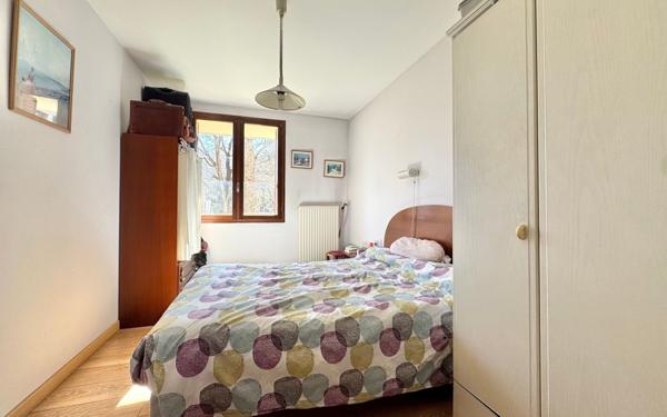 Appartement à vendre    2 pièces • 48,27 m2 Marseille 10