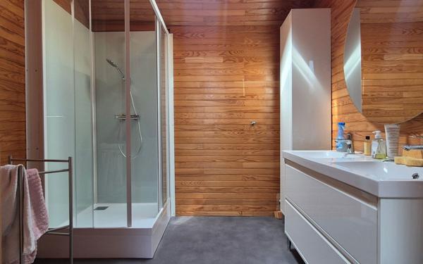 Maison à vendre    8 pièces •  Saint-Étienne